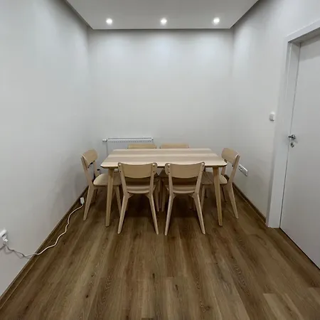 Moderni Byt S Balkonem Apartment *