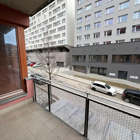 Moderni Byt S Balkonem